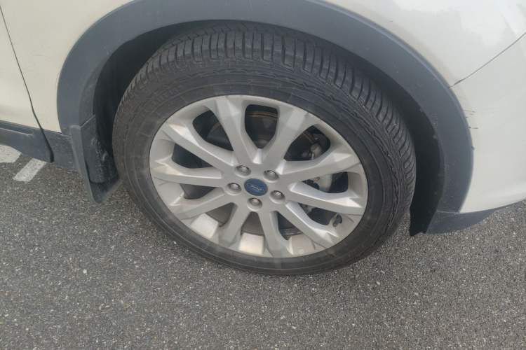 Used Ford Kuga 2013 1.6L GTDi Two-Wheel-Drive Trend Model