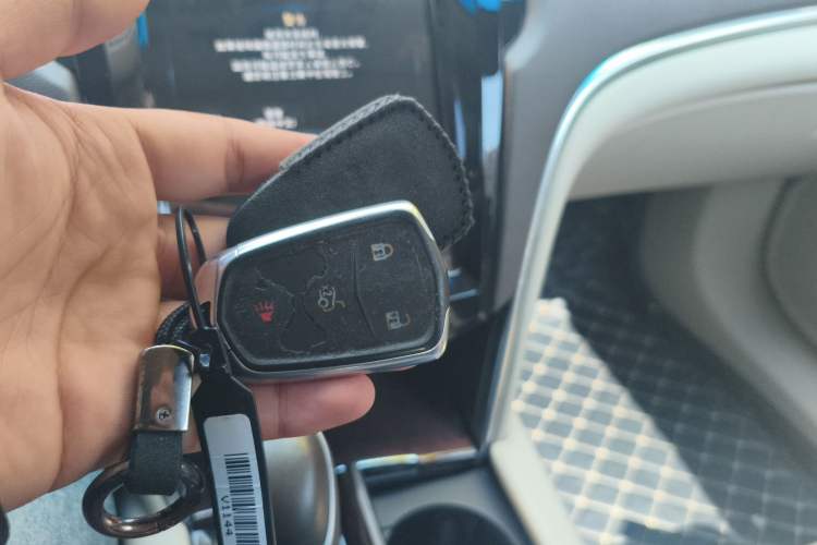 Used Cadillac XTS 2016 28T Tech Edition Vehicle Key