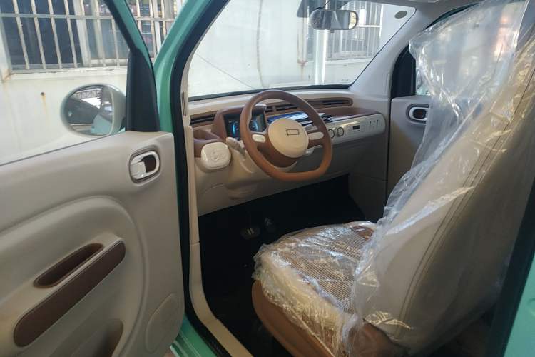 Used Bestune Pony 2026 222km Colorful Horse Driver Seat