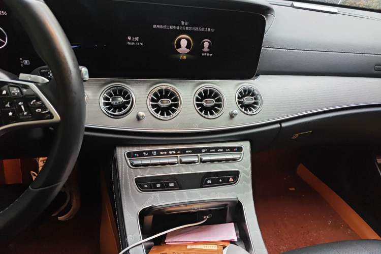 Used Mercedes-Benz E-Class 2023 Updated E 300 L Fashion Edition Audio And AC Panel