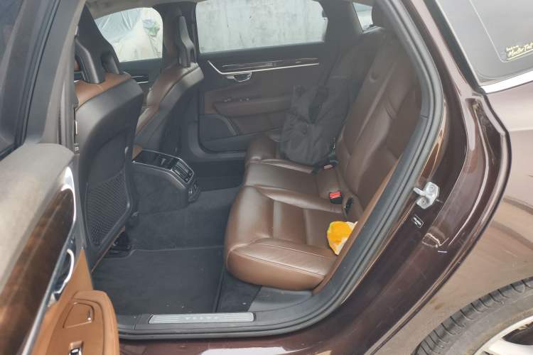 Used Volvo S90 2017 T4 Zhiyuan Edition