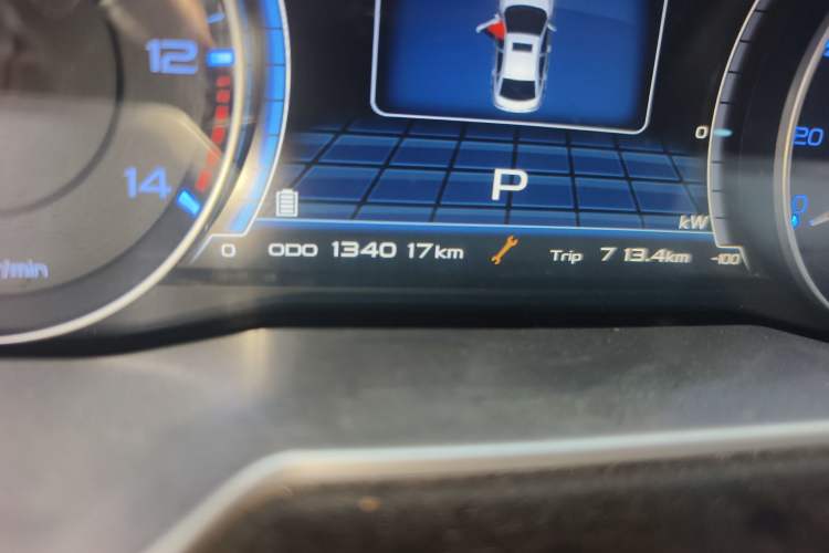 Used Geely Auto Emgrand New Energy 2017 EV300 Elite Model Odometer Close Up
