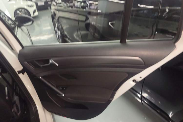 Used Volkswagen Golf 2019 1.8TSI Travel Edition