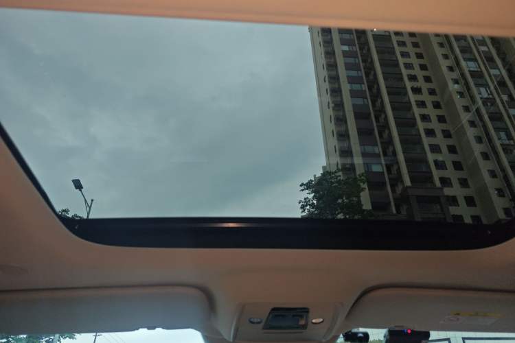 Used Denza D9 2024 EV 620 Premium Model Headliner