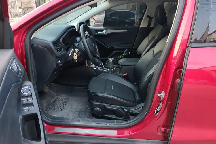 Used Ford Focus Active 2020 EcoBoost 180 Automatic Trendy Model