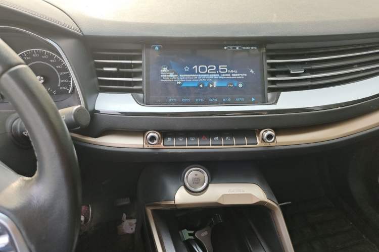 Used Haval H6 2019 1.5 GDIT Automatic Champion Edition China V Standard Audio And AC Panel