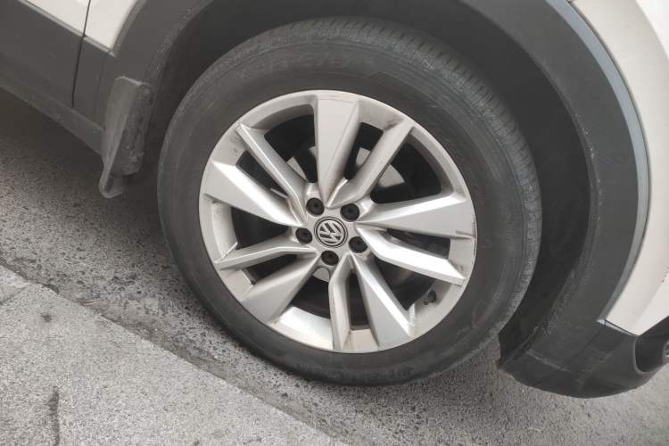 Used Volkswagen T-Cross 2019 1.5L Automatic Comfort Edition Right Front Wheel Hub