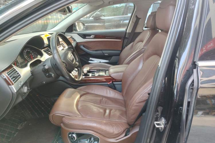 Used Audi A8 2013 A8L 45 TFSI quattro Comfort model
