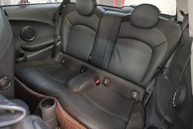 Used MINI 2019 1.5T COOPER Artist