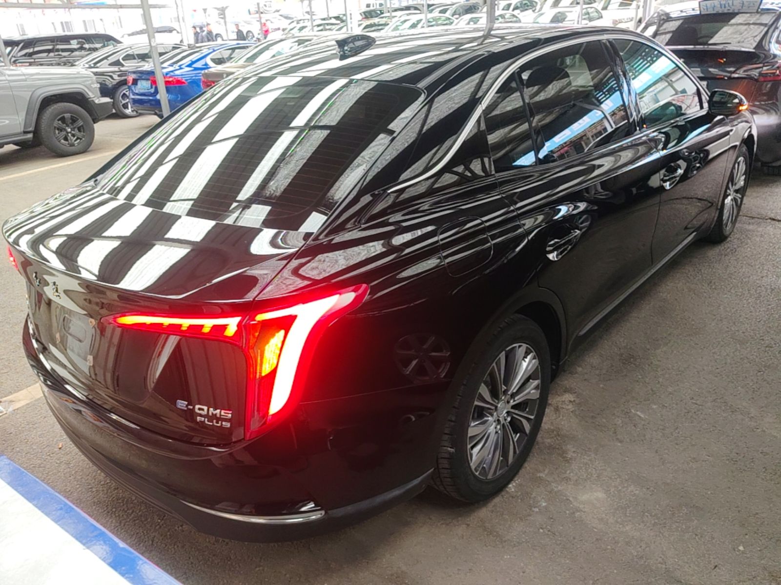 Hongqi E-QM5 2023 620km PLUS — снимка 6