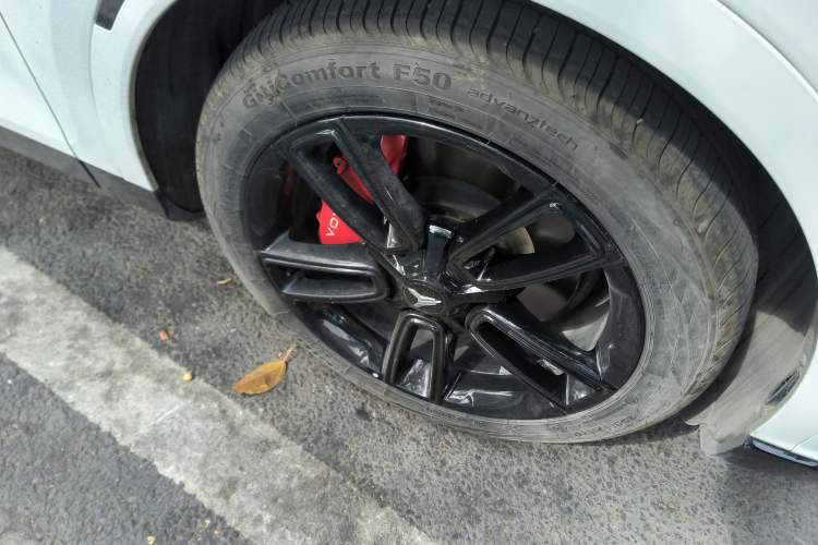 Used VOYAH FREE 2025 318 318 km Rear-Drive Touring Edition Right Front Wheel Hub