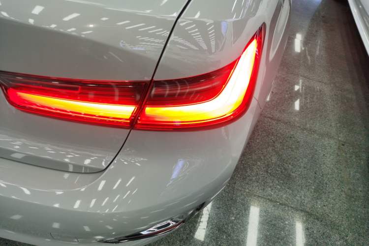 Used BMW 3 Series 2020 325Li First Edition Exterior 3