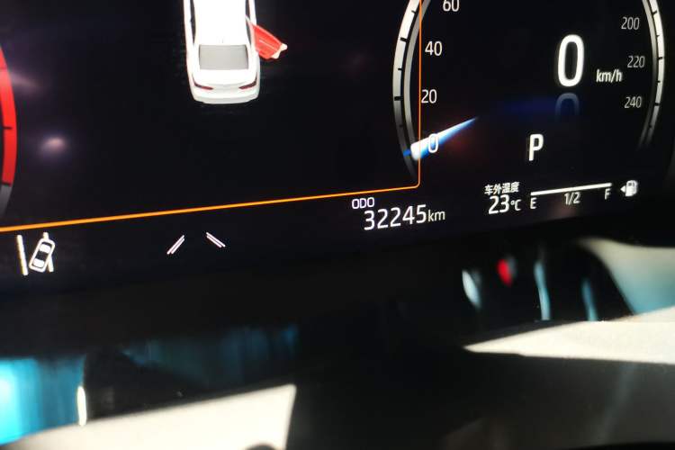 Used Toyota Camry 2023 2.5S Knight Edition Odometer Close Up