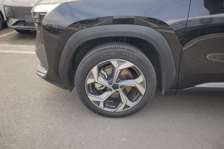 Used Geely Auto FX11 2023 1.5TD DCT Prestige Edition Left Front Wheel Hub