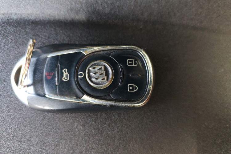 Used Buick GL8 2022 ES Landtrek 653T Comfort Edition
