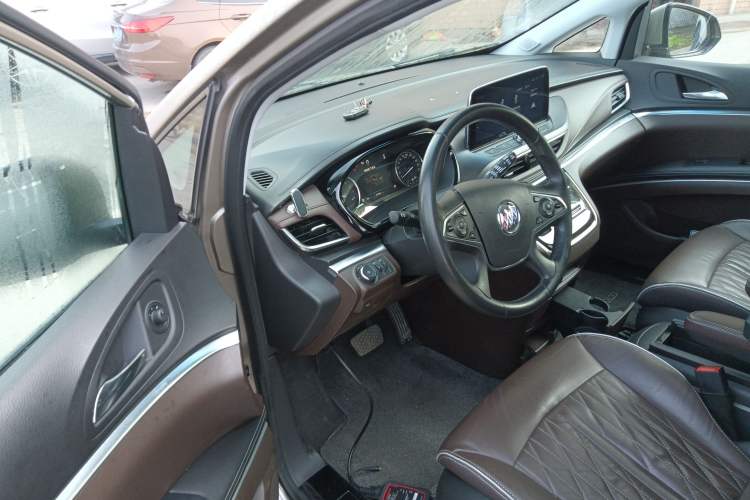 Used Buick GL8 2022 Land Business Class 652T Luxury Model
