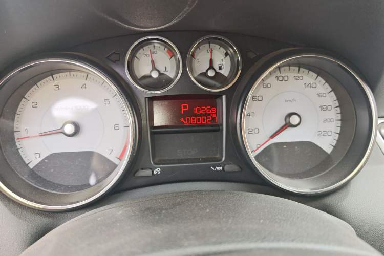 Used Peugeot 308 2012 1.6L Automatic YouShang Model Odometer Close Up