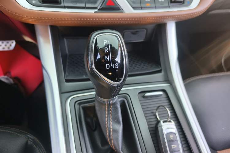 Used Geely Auto Vision X6 2018 1.4T CVT 4G Connected Luxury Version