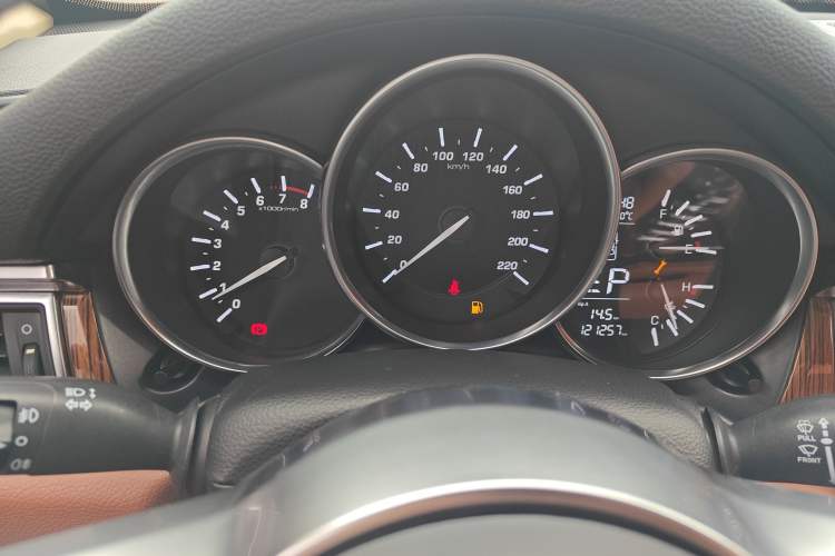 Used Zotye SR9 2017 2.0T Automatic Ultimate Edition
