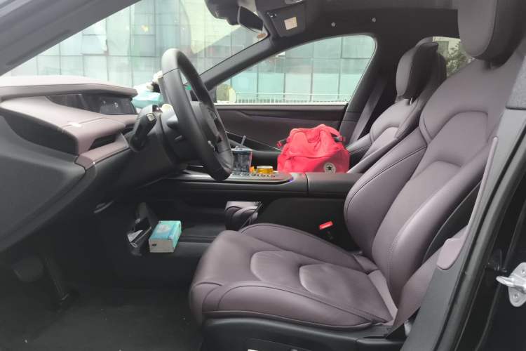 Used Xiaomi Auto SU7 2024 Rear-Drive Ultra-Long Range Advanced Pro-Level Intelligent Driving Version Left Front Seat