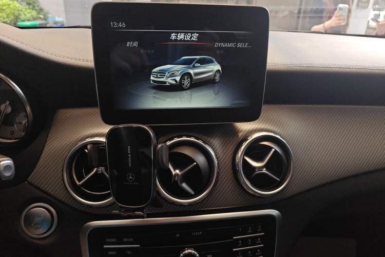 Used Mercedes-Benz GLA 2016 GLA 200 Fashion Model Audio And AC Panel