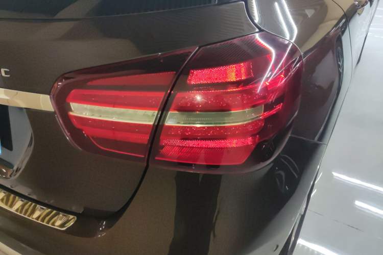 Used Mercedes-Benz GLA 2017 GLA 200 Sport Edition Exterior 3