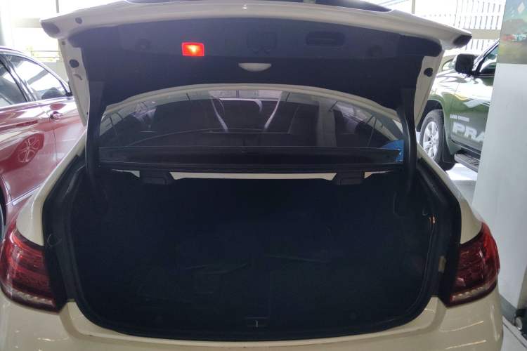 Used Mercedes-Benz E-Class 2014 E 200 Coupe