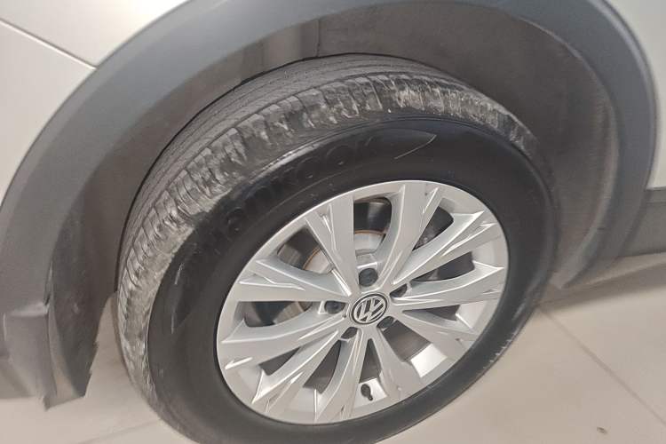 Used Volkswagen Tiguan L 2017 330TSI Automatic Two-Wheel Drive Luxury Edition
