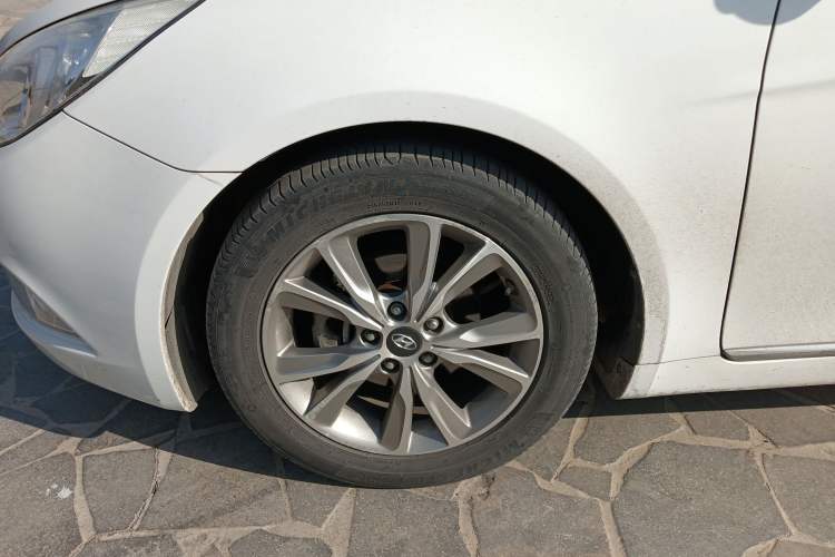 Used Hyundai Sonata 2014 2.4L Automatic Leading Edition China IV Standard
