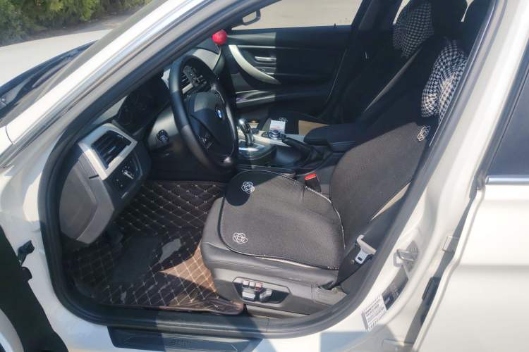 Used BMW 3 Series 2016 320Li Fashion Model
