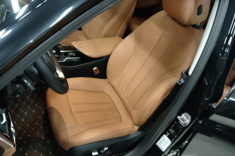 Used BMW 5 Series 2018 528Li Launch Special Edition Left Front Seat