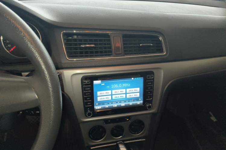 Used Volkswagen Lavida 2014 1.6L Automatic Sport Edition
