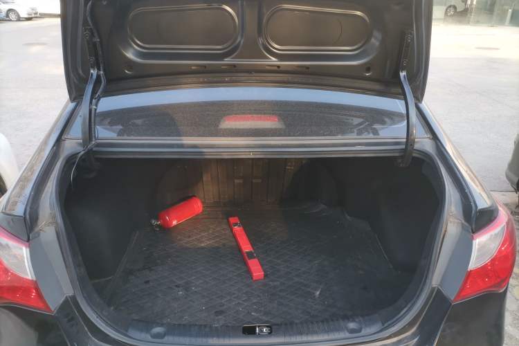 Used Hyundai Celesta 2015 1.6L Manual Comfort Model