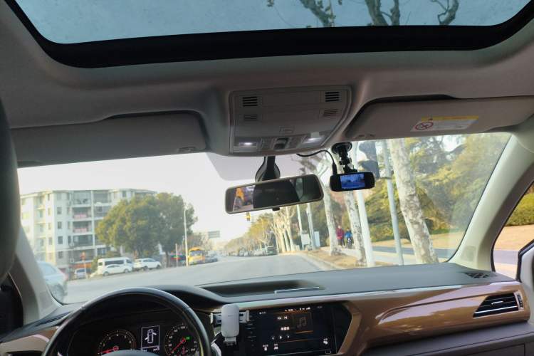 Used Volkswagen Tharu 2020 330TSI All-Wheel-Drive Luxury PLUS China VI Standard