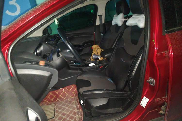 Used Ford Focus 2012 Hatchback 1.6L Automatic Fashion Edition
