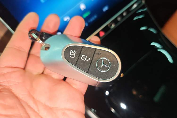 Used Mercedes-Benz GLC 2023 Refreshed GLC 300 L 4MATIC Dynamic Edition 5 Seats Interior 1