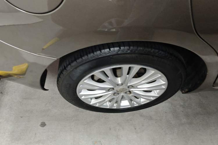 Used Buick GT 2016 15N Automatic Elite Edition Right Rear Wheel Hub