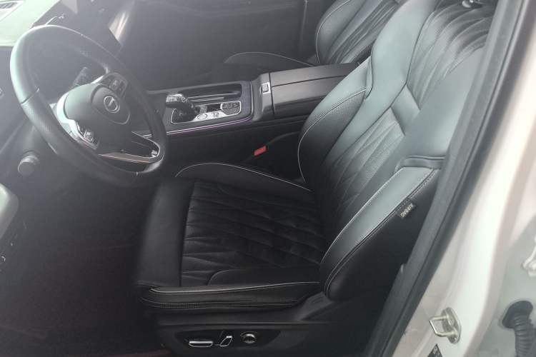 Used GAC Trumpchi GS8 2022 Linghang Series 2.0 TGDI Two-Wheel-Drive Luxury Smart Connectivity Version (7 Seats)
