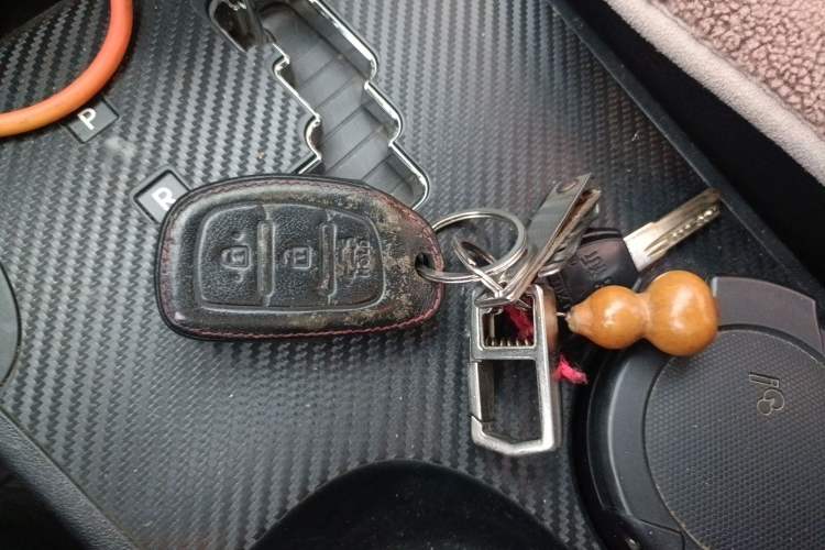 Used Hyundai ix35 2015 2.0L Automatic 2WD Smart Version China V Standard
