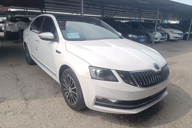 Used Skoda Octavia 2018 1.6L Automatic Luxury Edition
