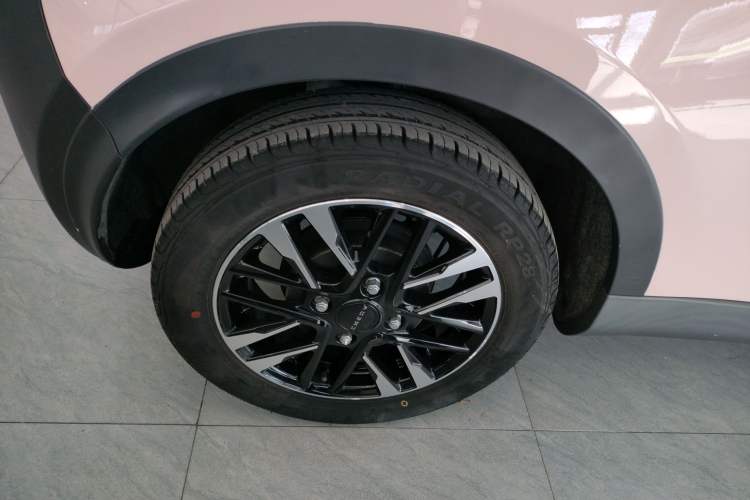 Used Chery Little Ant 2022 Sweet Pink Edition Low-Sugar Version 30kW 301km Range Right Rear Wheel Hub