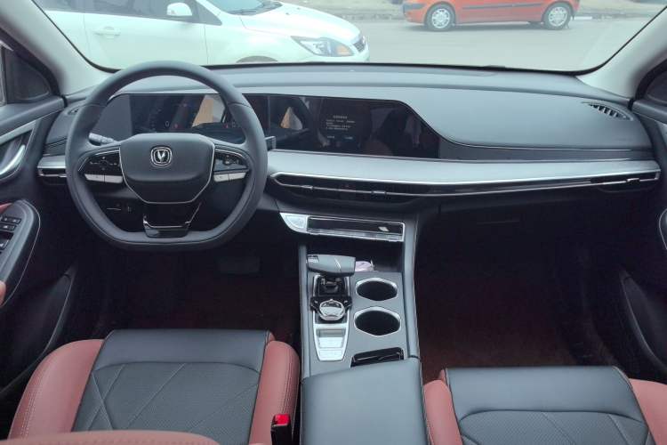 Used Changan Eado 2022 PLUS Blue Whale NE 1.4T GDI DCT Prestige Edition