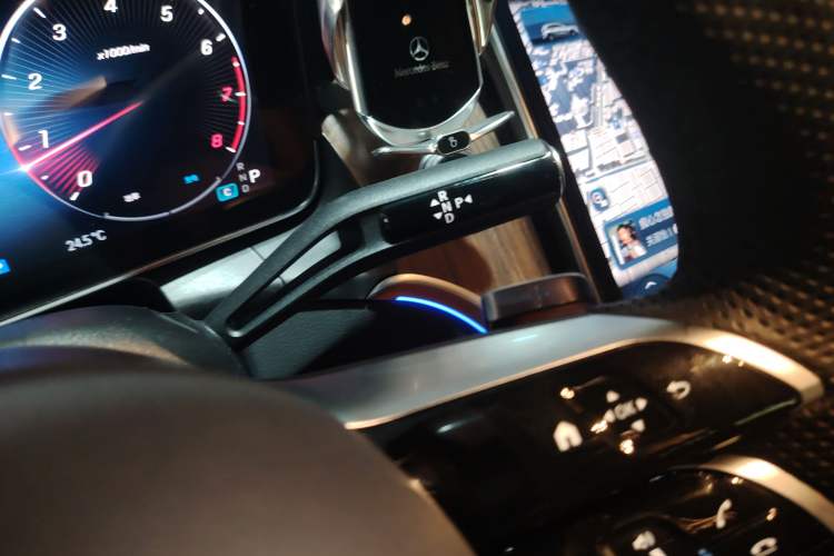 Used Mercedes-Benz GLC 2024 Refreshed GLC 300 L 4MATIC Dynamic Version 5 Seats
