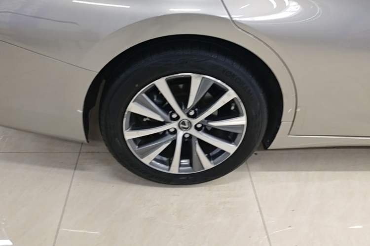 Used Lexus ES 2018 200 Excellence Edition China V Standard
