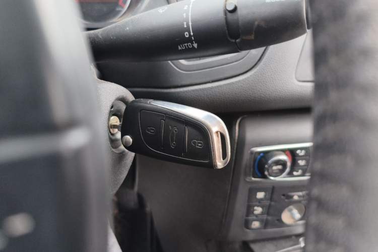 Used Citroen C5 2013 2.0L Automatic Luxury Model Vehicle Key