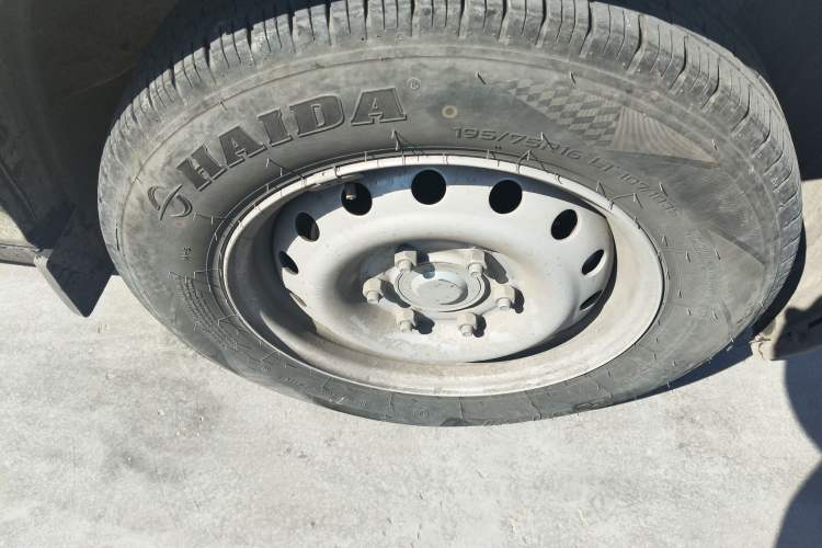 Used Ruichi EC75 2023 Pioneer Model I 41.85 kWh