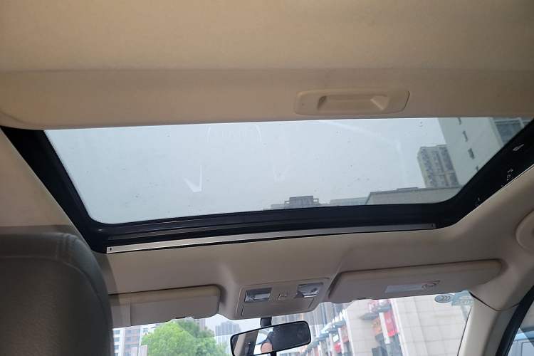Used Dongfeng Aeolus AX7 2015 2.0L Automatic Zhiyi Trim Headliner