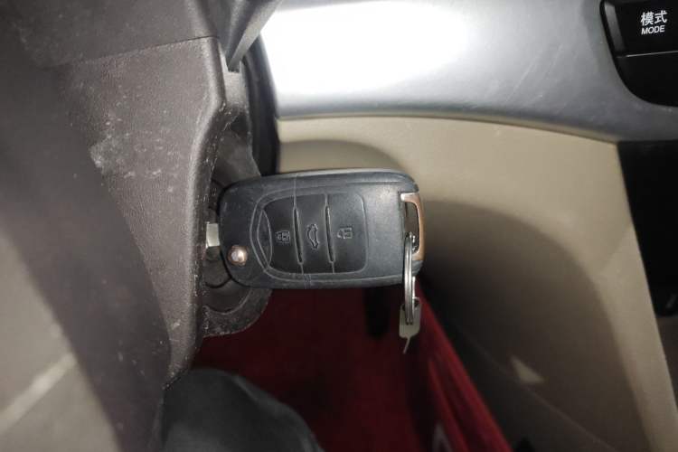 Used Baojun 730 2016 Revised 1.5L Manual Standard Version 7 Seats China V Emission Standard