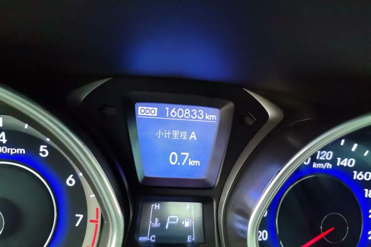 Used Hyundai Elantra (5th Generation / Langdong) 2012 1.6L Automatic Prestige Model Odometer Close Up