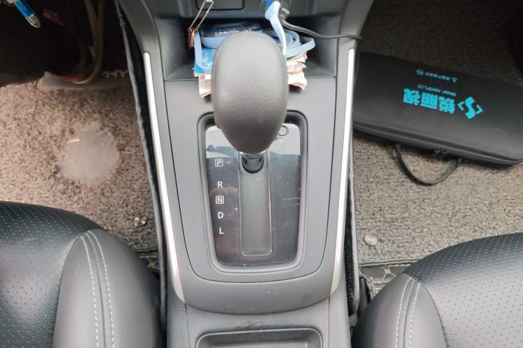 Used Nissan Sylphy 2019 Classic 1.6XE CVT Comfort Edition Gear Lever